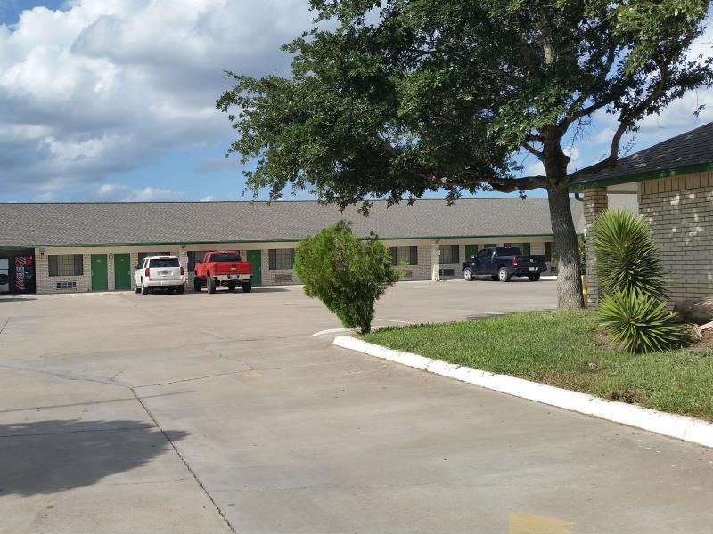 Garden Inn & Suites Hebbronville Dış mekan fotoğraf